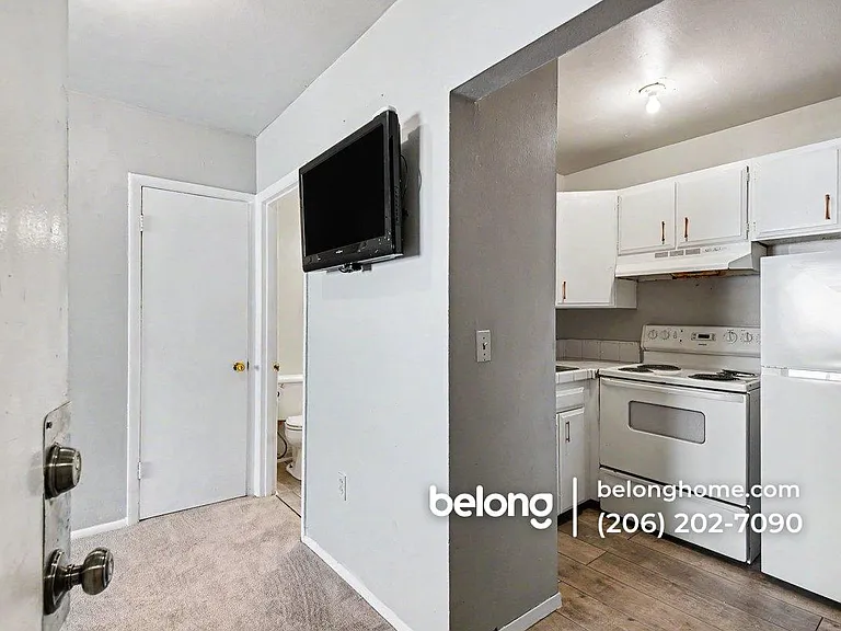 9454 17th Ave SW #205 — Photo 6
