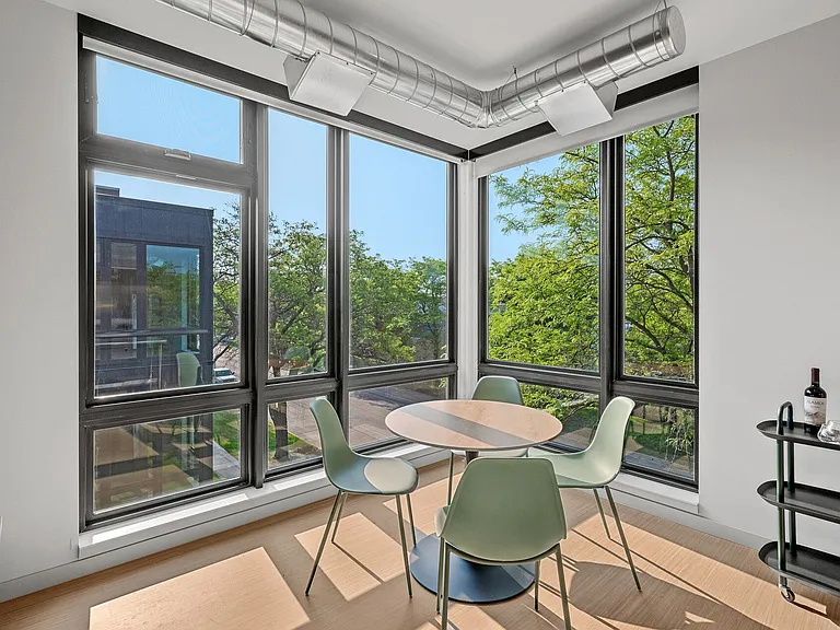 1515 Marshall Ave — Photo 13