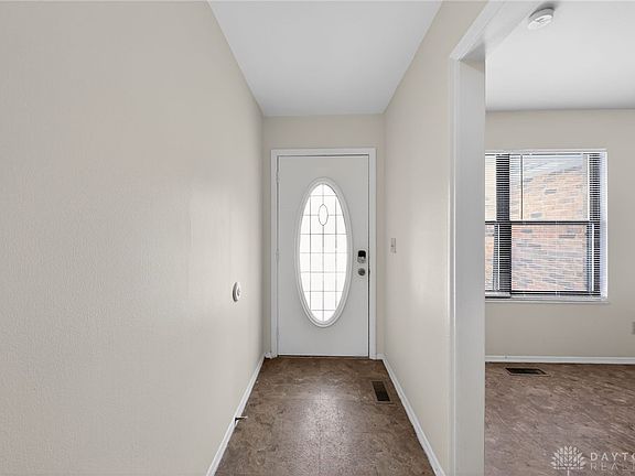 5th image of 6800 Deer Bluff Dr