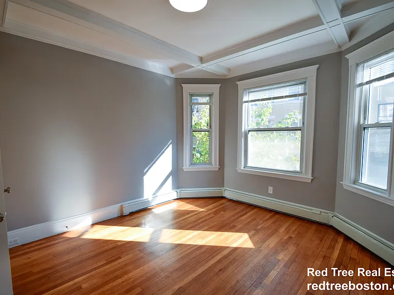 142 Sutherland Rd #U3 — Photo 8
