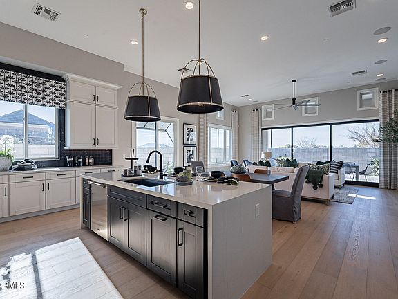 2nd image of 2727 E LONGHORN Drive