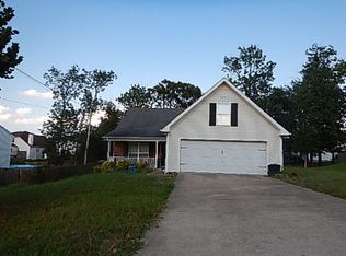 1537 Waxman Dr, La Vergne, TN 37086