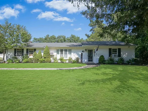 33 Henearly Drive, Miller Place, NY 11764