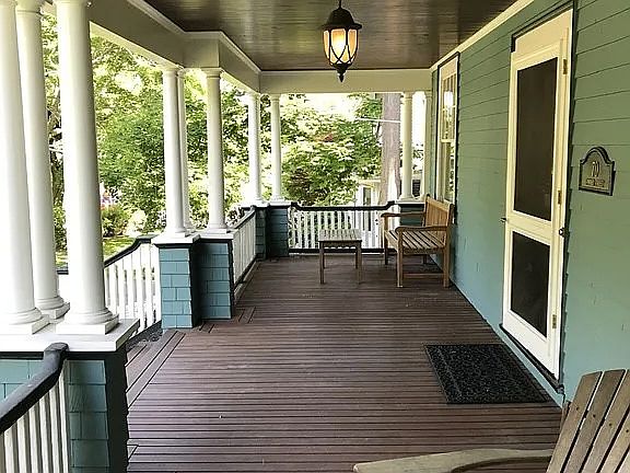 3rd image of 70 Sumner St