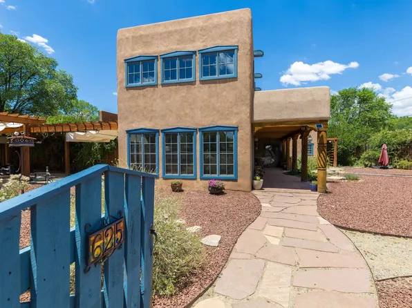 625 Callejon, Taos, NM 87571