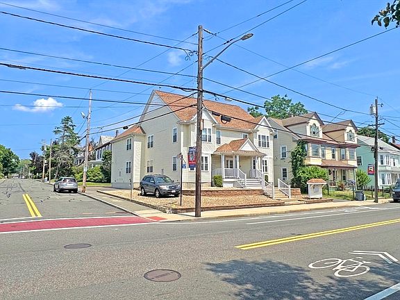 3rd image of 34-34 Park St #36