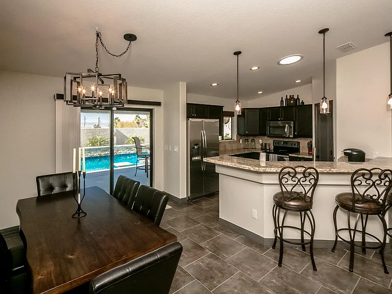 3570 Stanford Dr — Photo 11