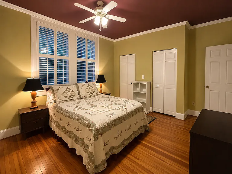 2501 Roswell Ave #102 — Photo 29