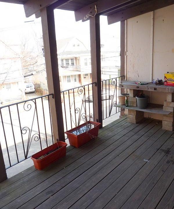 2nd image of 19 Highland Ave #2S