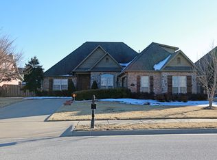 461 Bordeaux Ave, Springdale, AR 72764