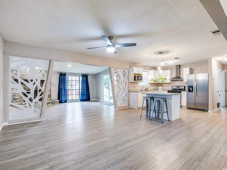 5715 Angie Pl — Photo 13