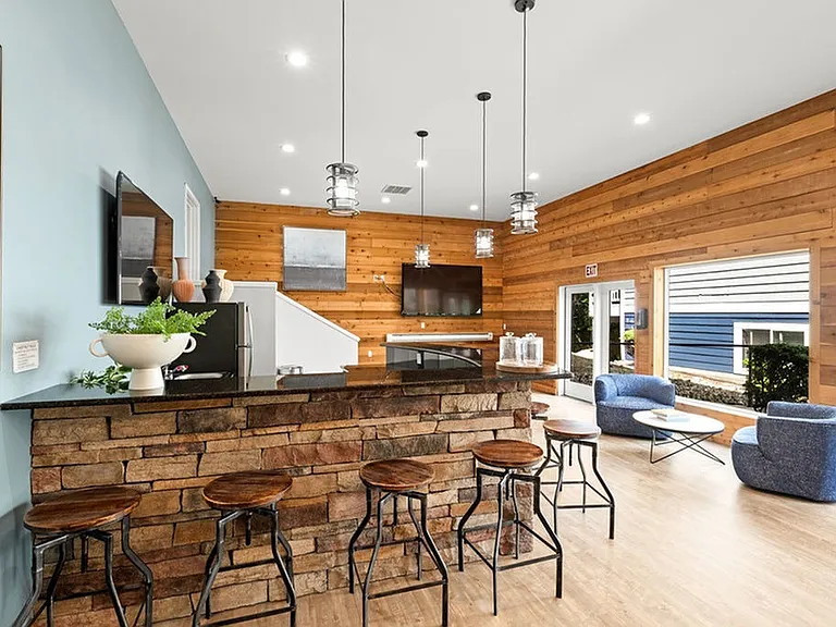Avana Chestnut Hills — Photo 23