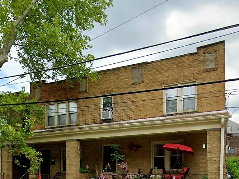 541 Summerlea St #1 — Photo 2