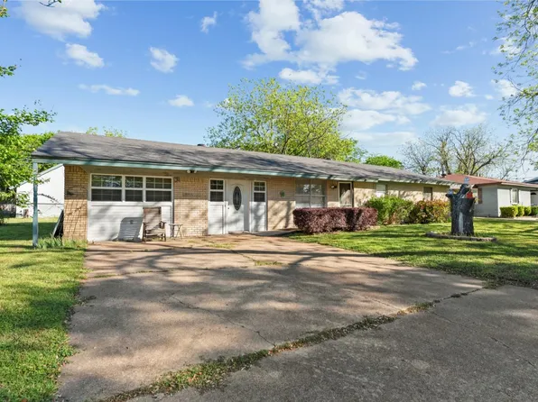 1306 Phillips St, Cleburne, TX 76033