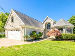 2857 Riverside Dr, Port Huron, MI 48060