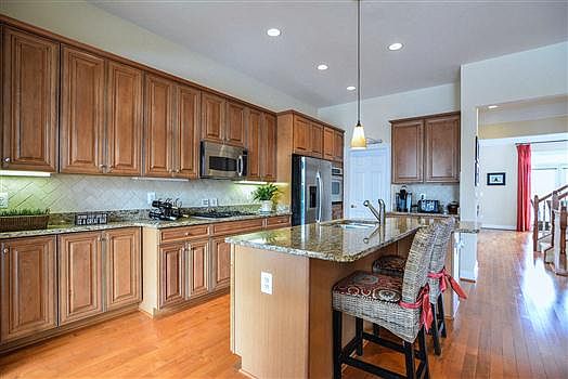 3rd image of 15812 Mackenzie Manor Dr
