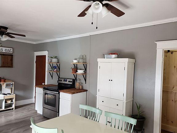 4th image of 14 Lighthall Ave