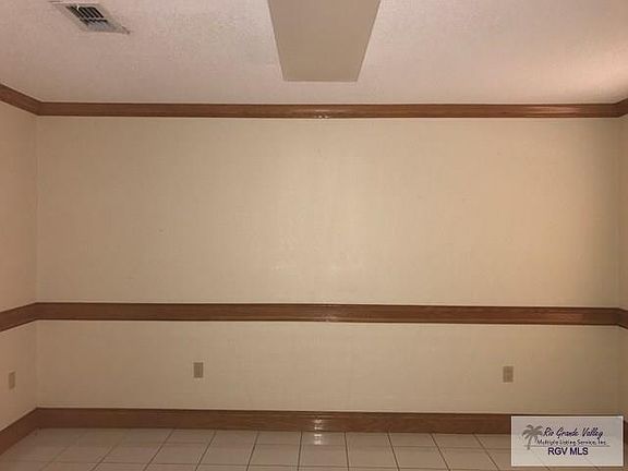 5th image of 654 Parkland Dr