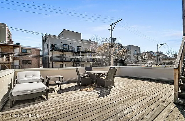 1355 N Mohawk St #1N — Photo 11