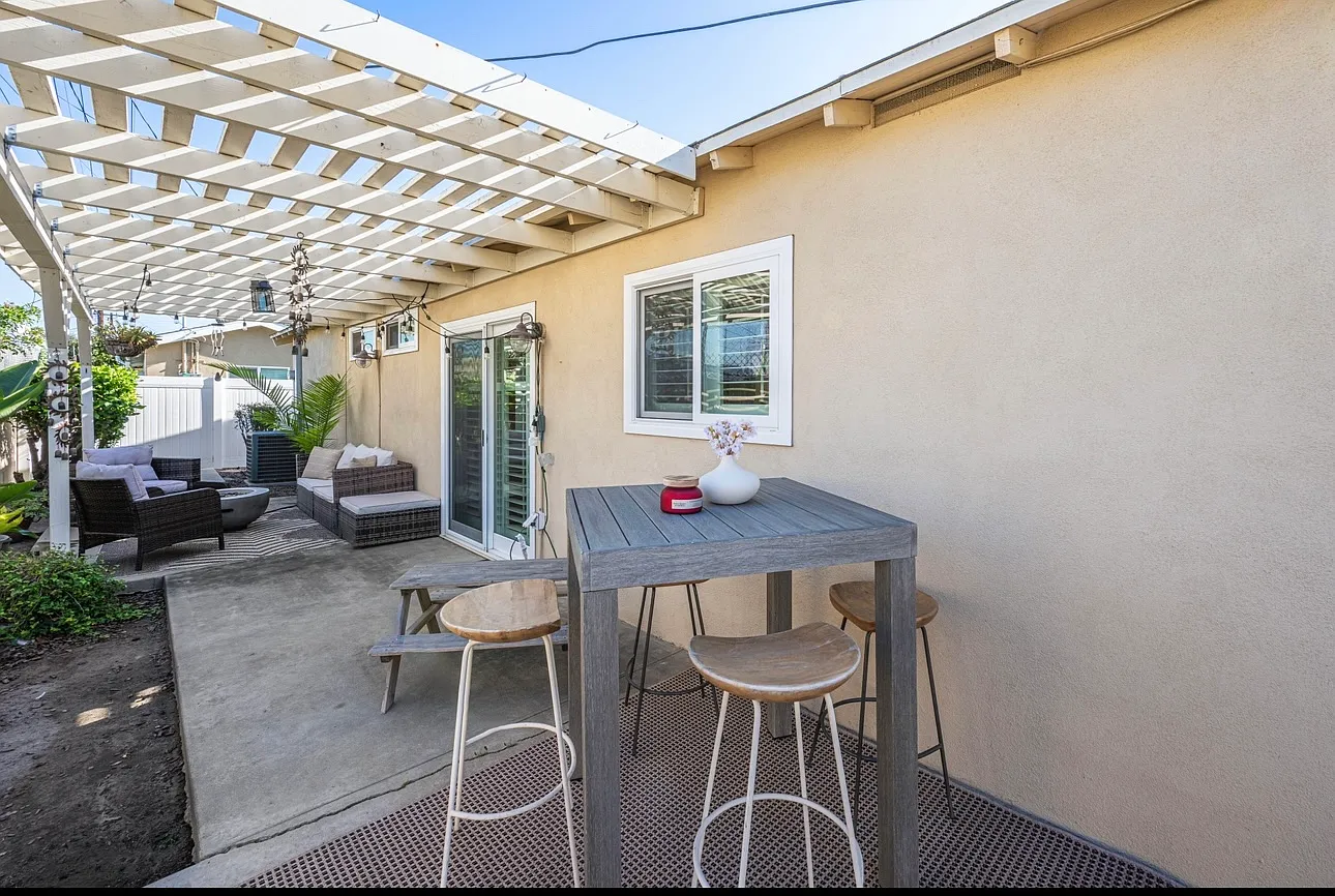 1449 W Lory Ave — Photo 4
