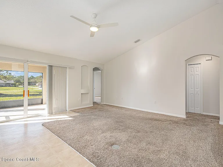 1198 Kenmore St NW — Photo 9