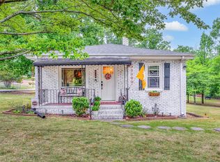 416 W Belvue Rd, Greenville, SC 29609