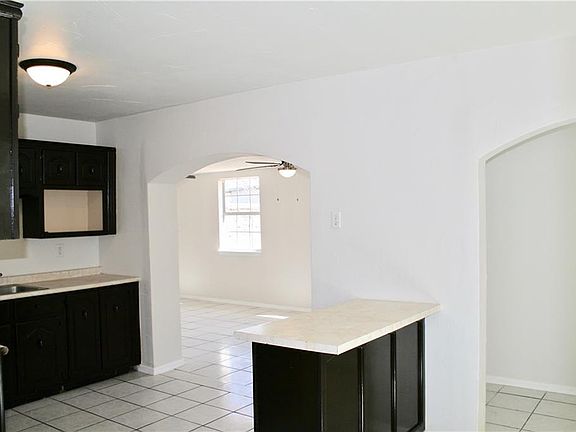 4th image of 5316 Capistrano Dr