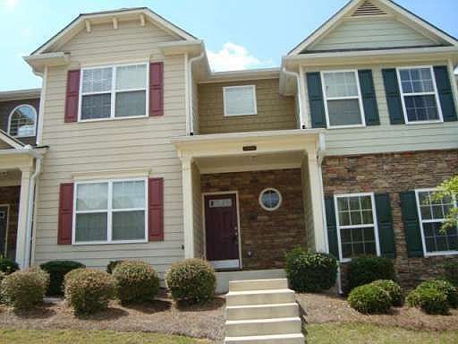 1st image of 2466 Suwanee Pointe Dr
