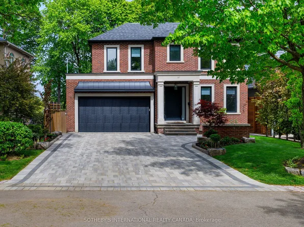 57 Burnhamthorpe Park Blvd, Toronto, ON M9A 1H8