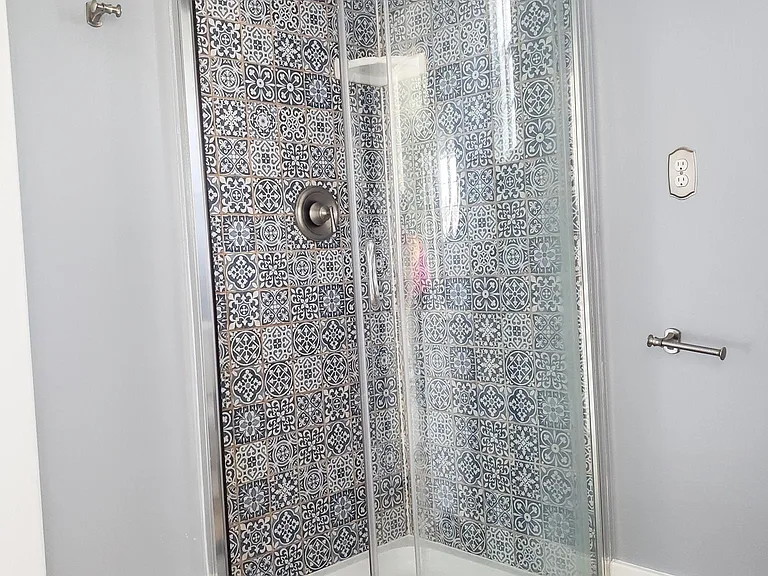 653 Washington Ave — Photo 13
