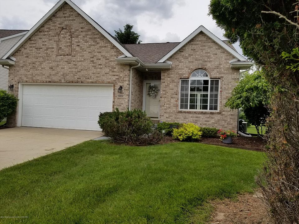 1st image of 1302 Harrington Ln