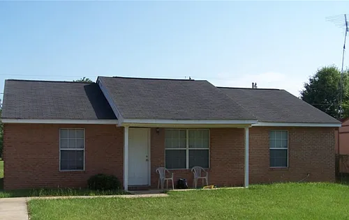 1004 Exeter Dr Photo 1