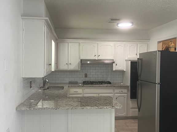 4th image of 509 N Fordson Dr