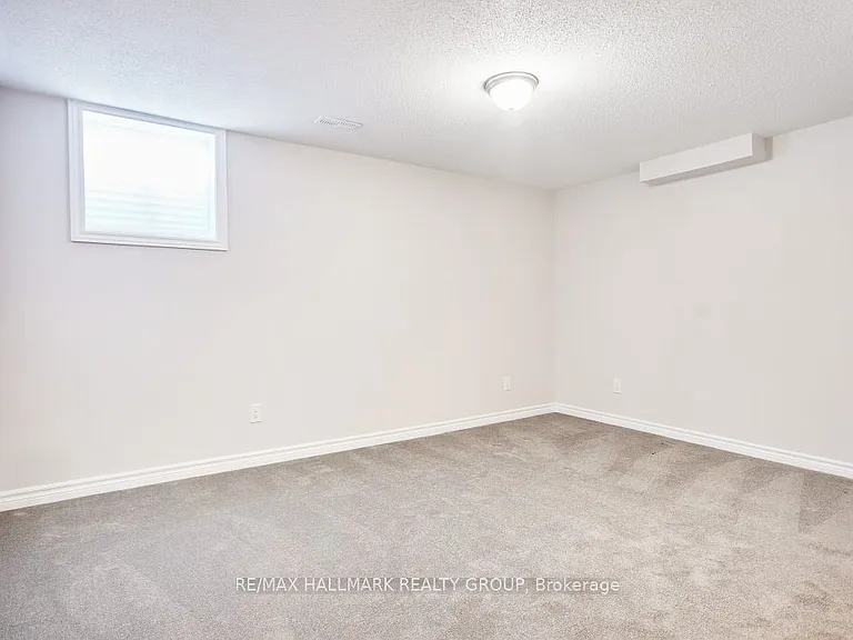 221 Merak Way — Photo 33