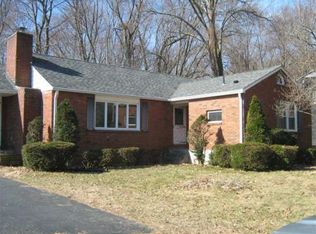 15 Highland Park Dr, West Springfield, MA 01089