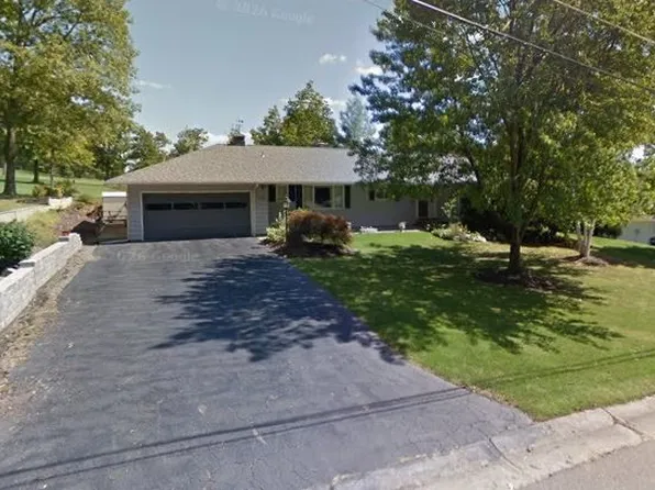 712 Fern Dell Dr, Elmira, NY 14905