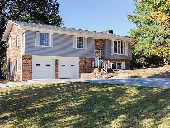 2nd image of 188 Laurell Dr