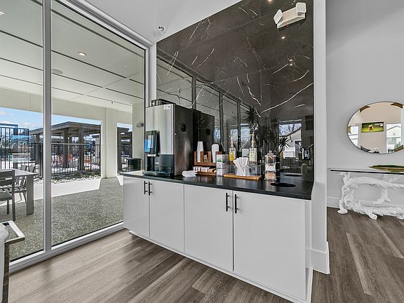 5th image of 717 Imperial Blvd #6524