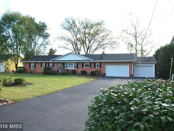 5th image of 40445 Beach Dr