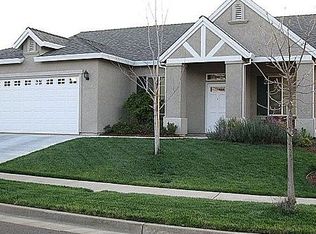 1022 Sunriver Ln, Redding, CA 96001