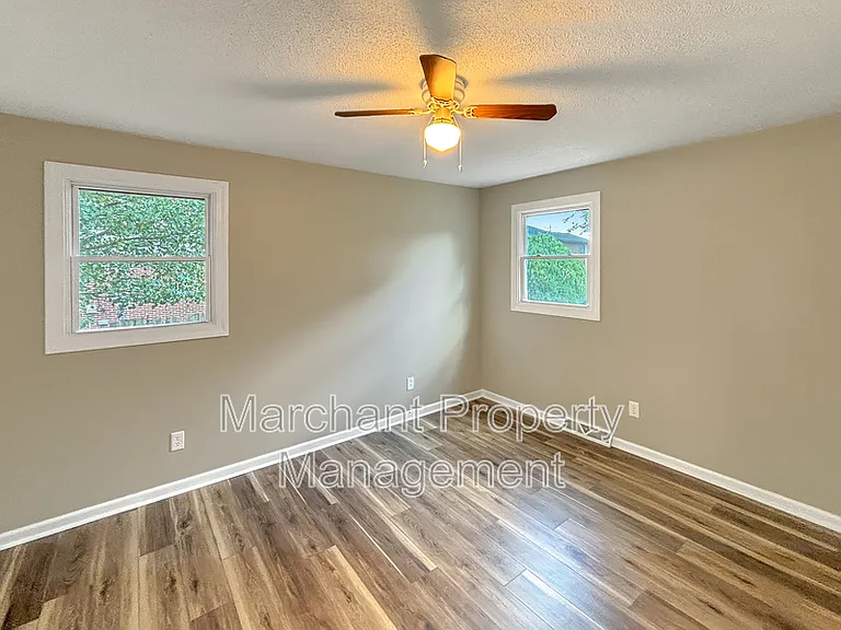 4716 Old Spartanburg Rd — Photo 14