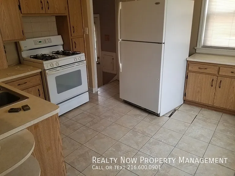 2611 Brookdale Ave — Photo 3