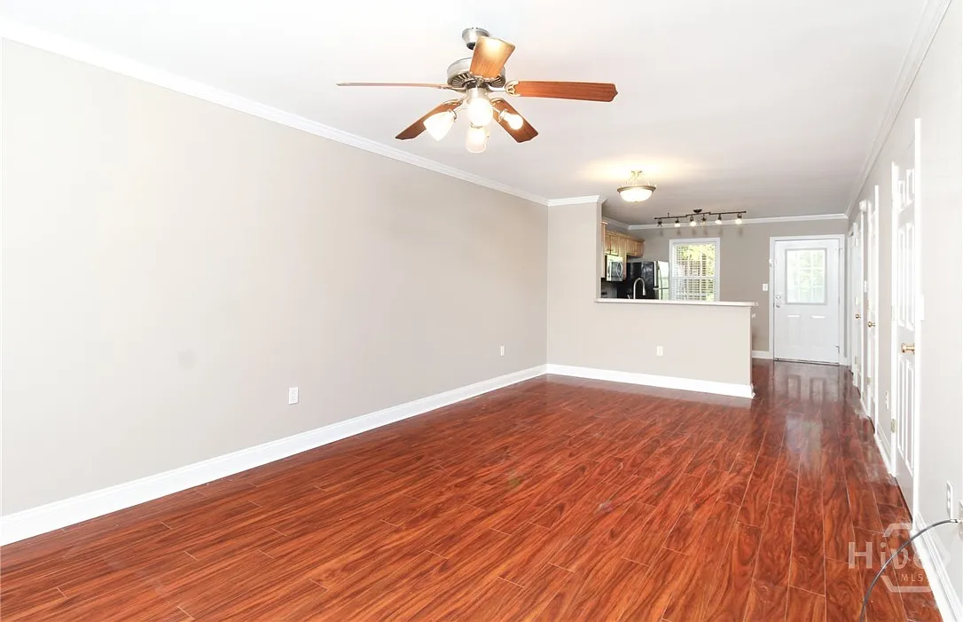 2 bed, 2.5 bath, 1152 sqft, $1,500 — Photo 3