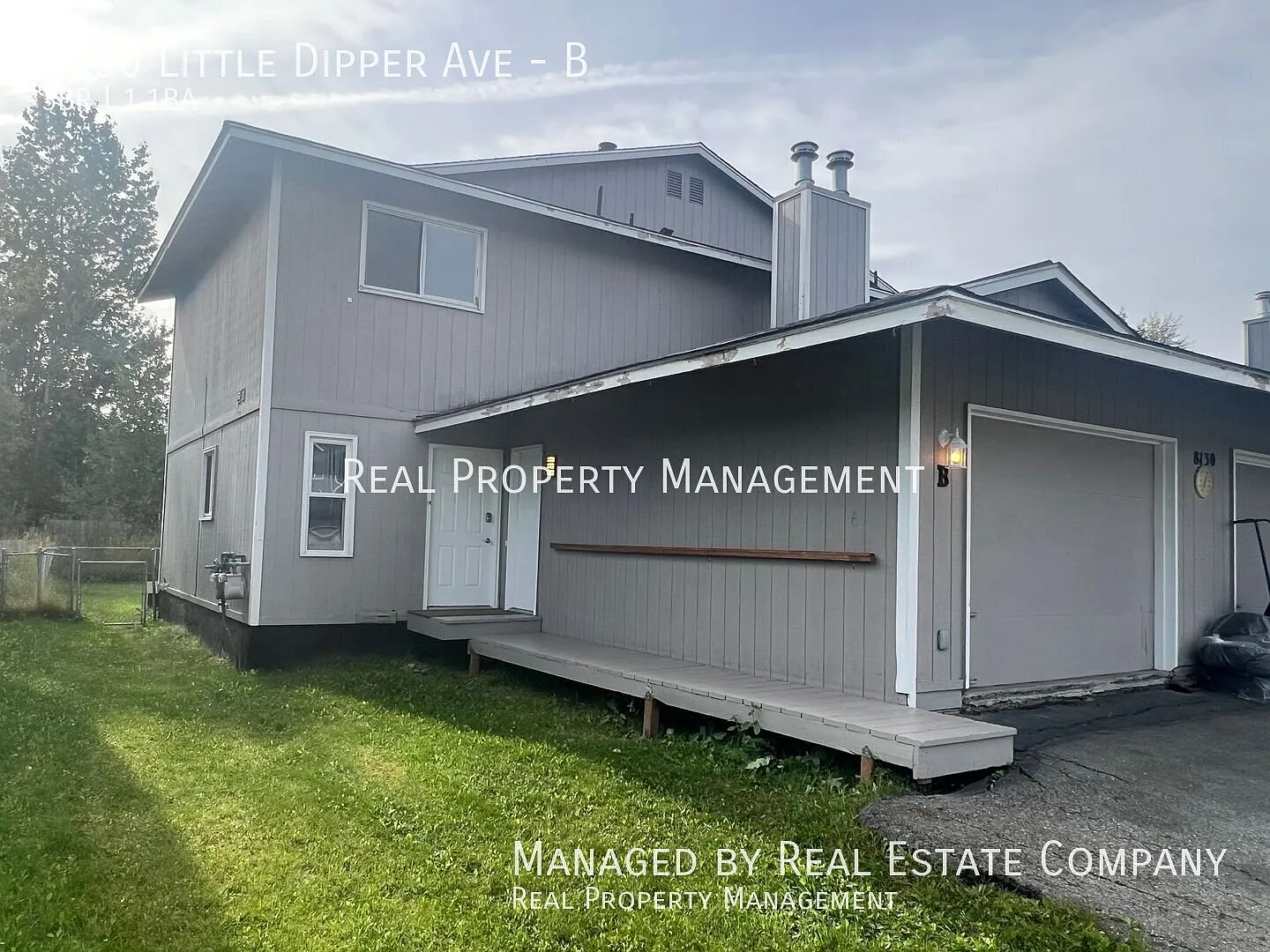 Clean Eastside 3 Bed 1.5 Bath Townhouse with Heated Garage — Photo 2