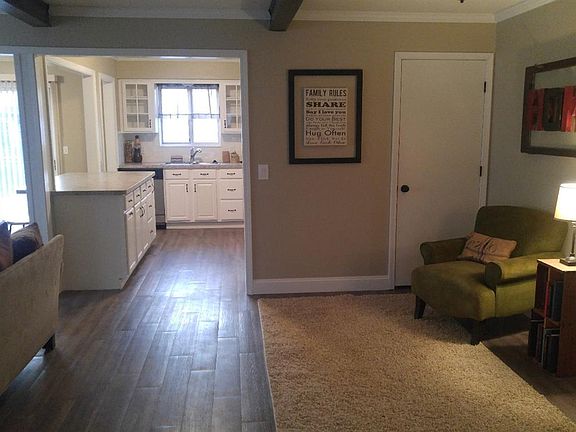 4th image of 2512 Meadowcroft Dr