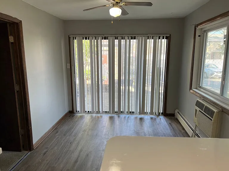 17723 Exchange Ave — Photo 3