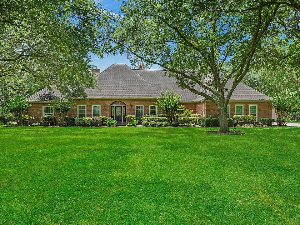 1st image of 17127 S Ivy Cir