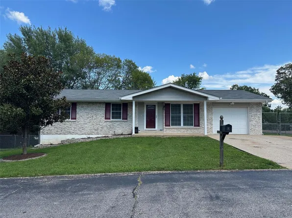 122 Kelly Dr, Festus, MO 63028