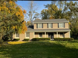 21800 W Forteen Mile Rd, Bloomfield Hills, MI 48301
