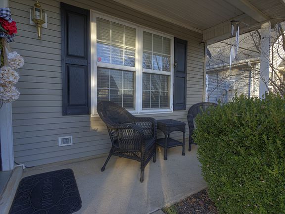 3rd image of 5028 Cornelius Dr